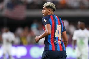 球天下体育直播-前巴萨青训教练：阿劳霍跑起来回抢时，让对手以为有列火车在追